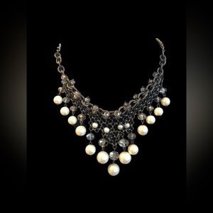 Bib Silver Tone Faux Pearl Beaded Mob Wife‎ Necklace